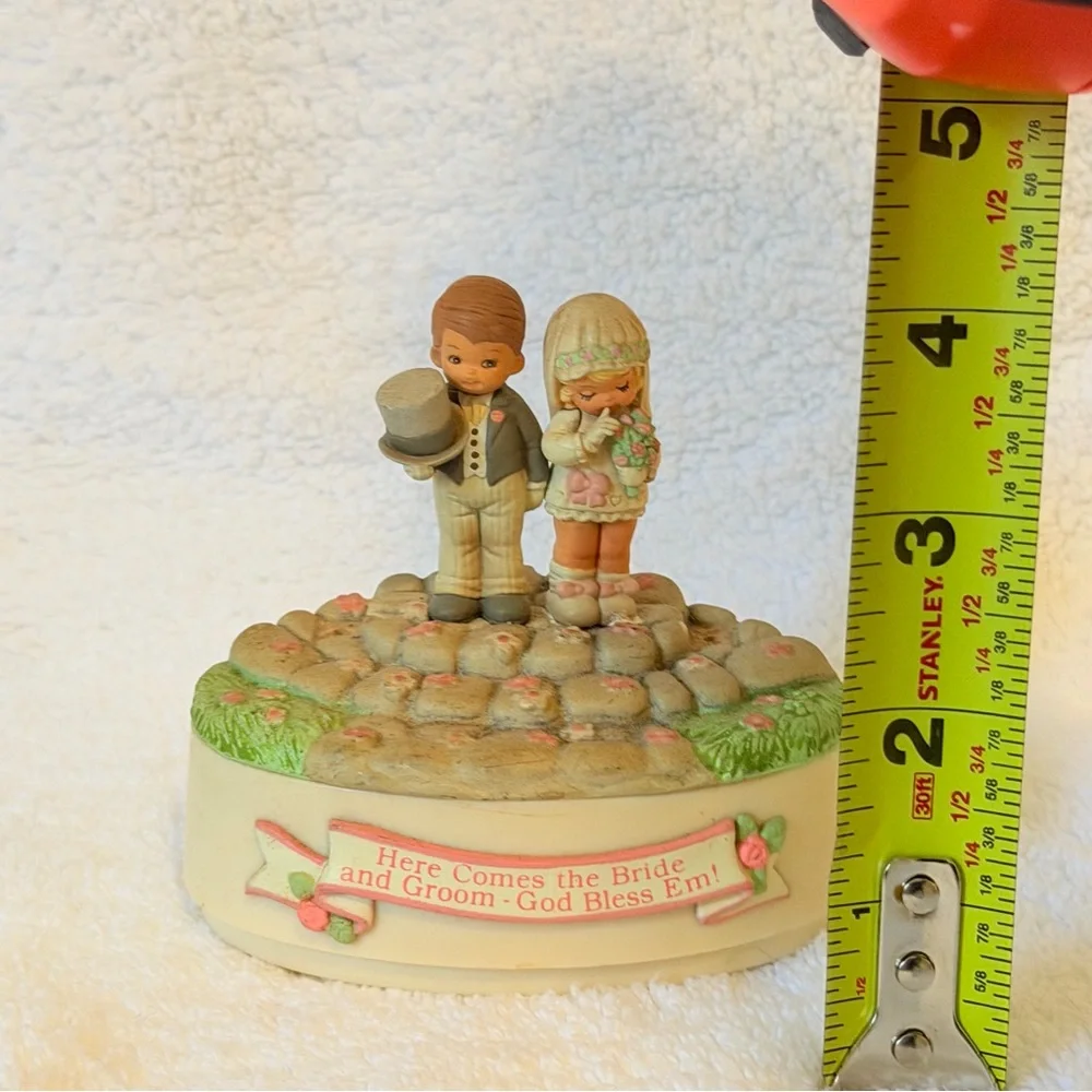 Vintage Enesco Here Comes the Bride musical figurine
